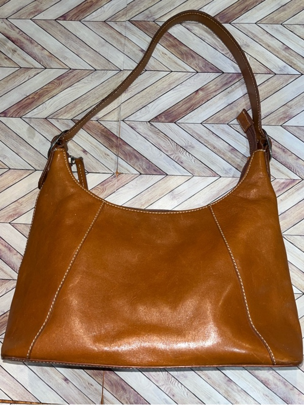 Nordstrom brown Leather Shoulder Bag zip closing
